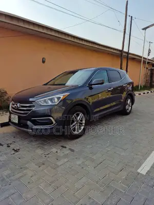 Hyundai Santa Fe SE FWD 2017 Gray