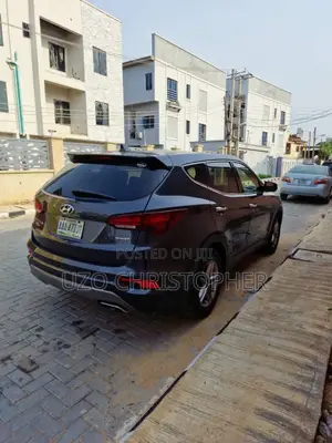 Hyundai Santa Fe SE FWD 2017 Gray