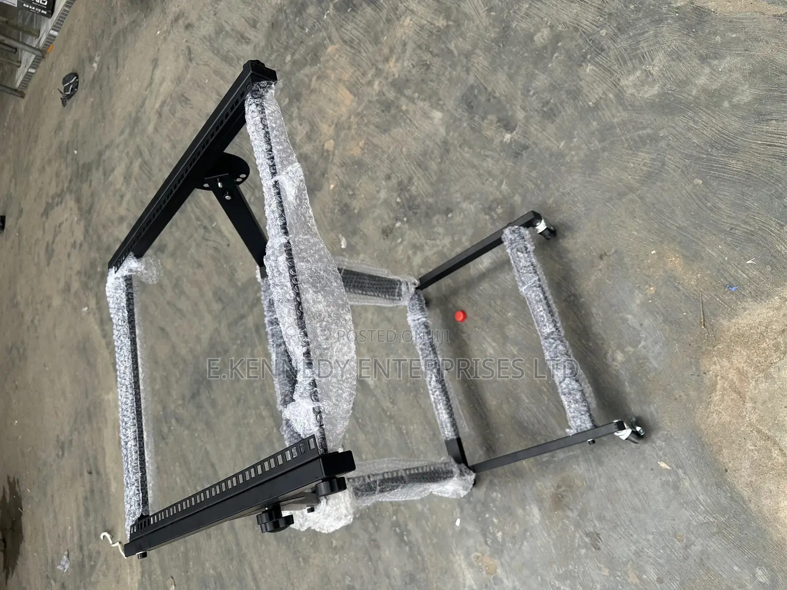 Professional Adjustable Black Iron Mixer/Amplifier Rack