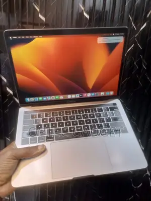 Laptop Apple MacBook Pro 2019 16GB Intel Core i7 SSD 512GB