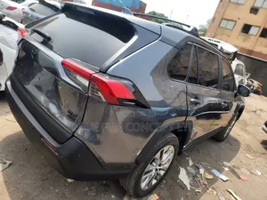 Toyota RAV4 2020 Gray