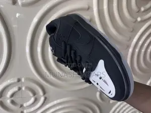 Classic Nike Sneakers For Men 40-46 Available