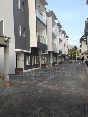 4bdrm Duplex in Ogunfayo, Awoyaya for sale