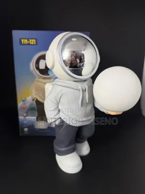 Astronaut Projector With Bluetooth Speaker