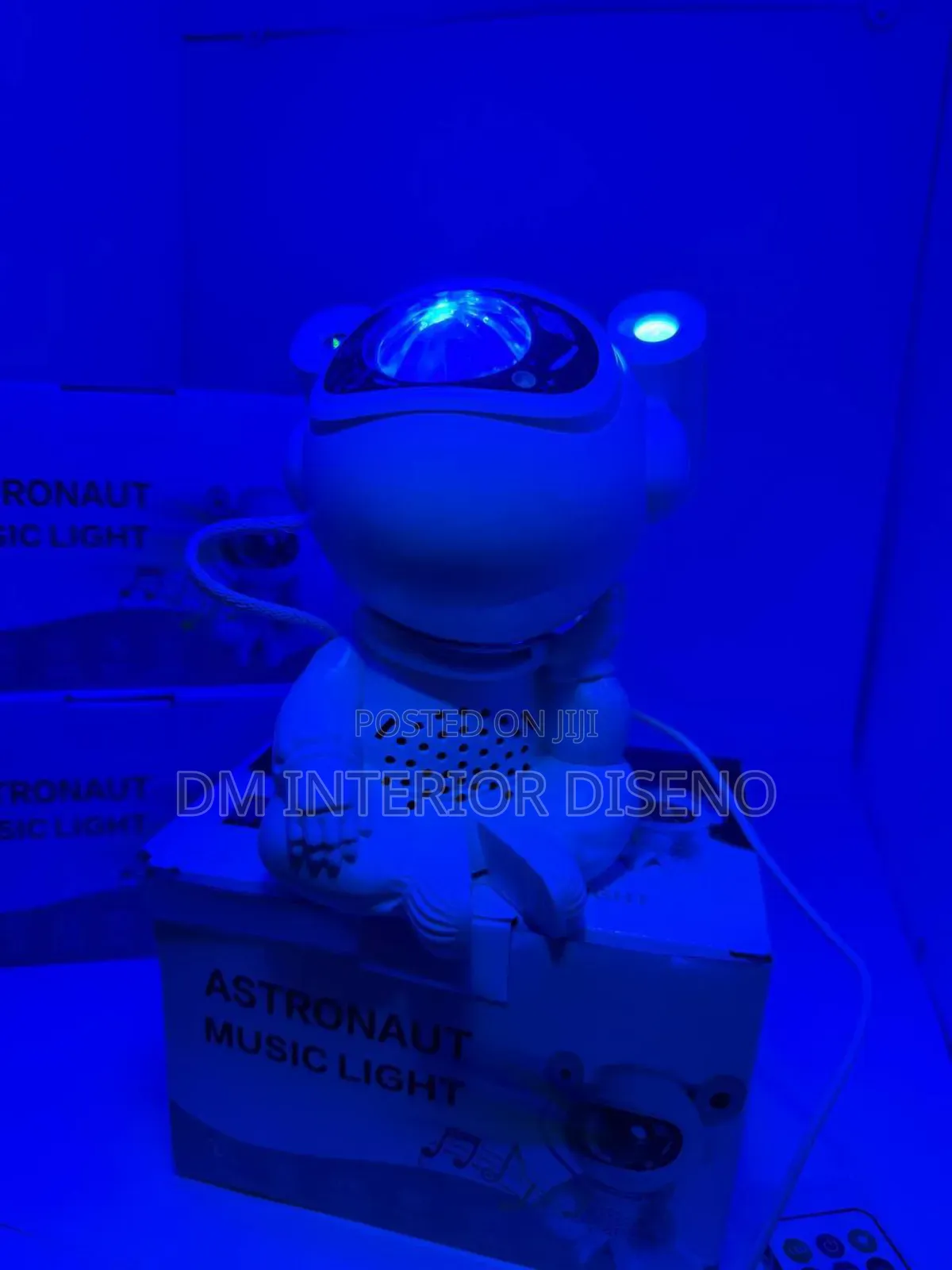 Astronaut Projector With Bluetooth Speaker
