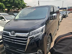 Toyota Granvia 2022 Black