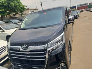 Toyota Granvia 2022 Black