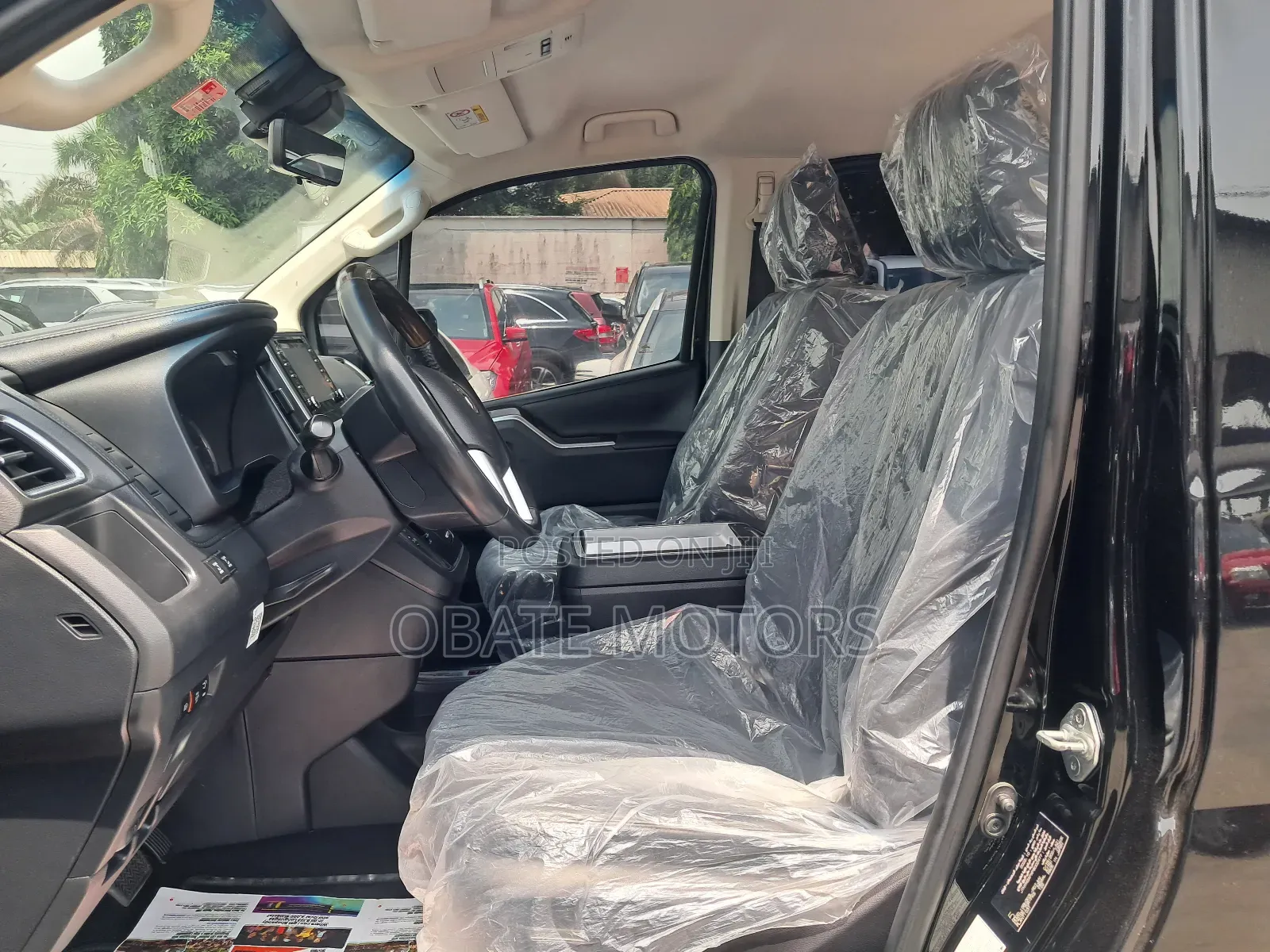 Toyota Granvia 2022 Black