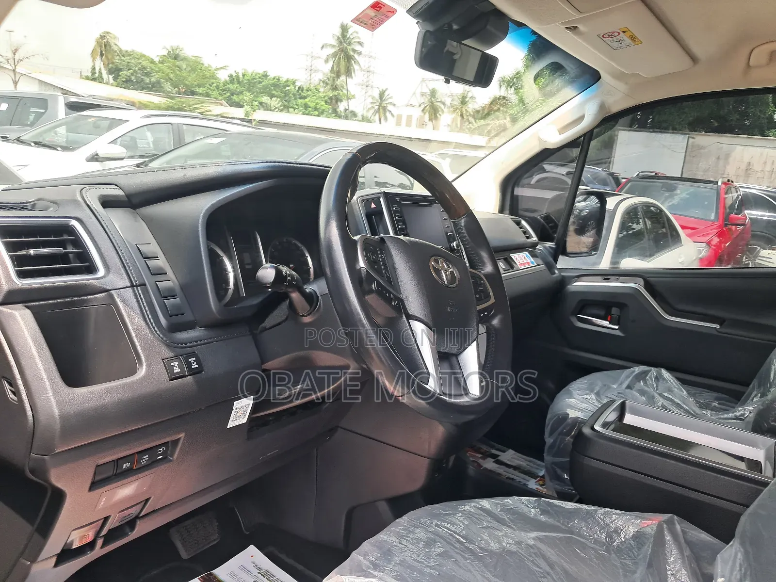 Toyota Granvia 2022 Black