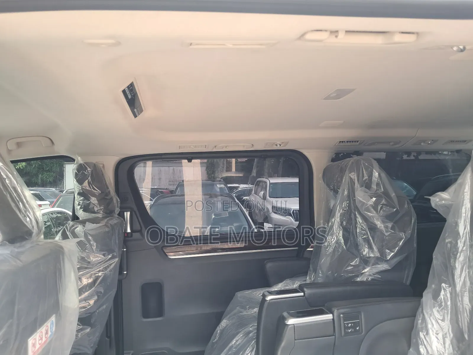 Toyota Granvia 2022 Black