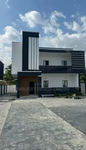 4bdrm Duplex in Oluyole Industrial for sale