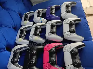 Neat Ps5 Controller Used
