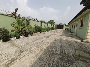 2bdrm Apartment in Alimosho for rent