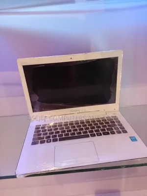 Laptop Lenovo 8GB HDD+SSD 320GB