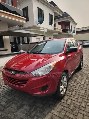 Hyundai Tucson 2011 Red