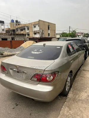 Lexus ES 330 Sedan 2004 Gold