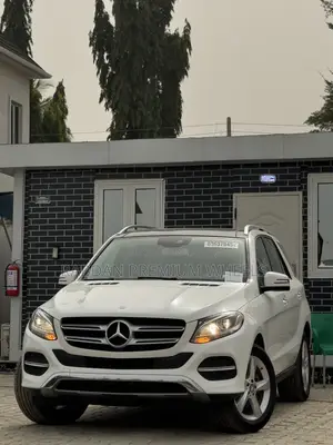 Mercedes-Benz GLE-Class GLE 350 2017 White
