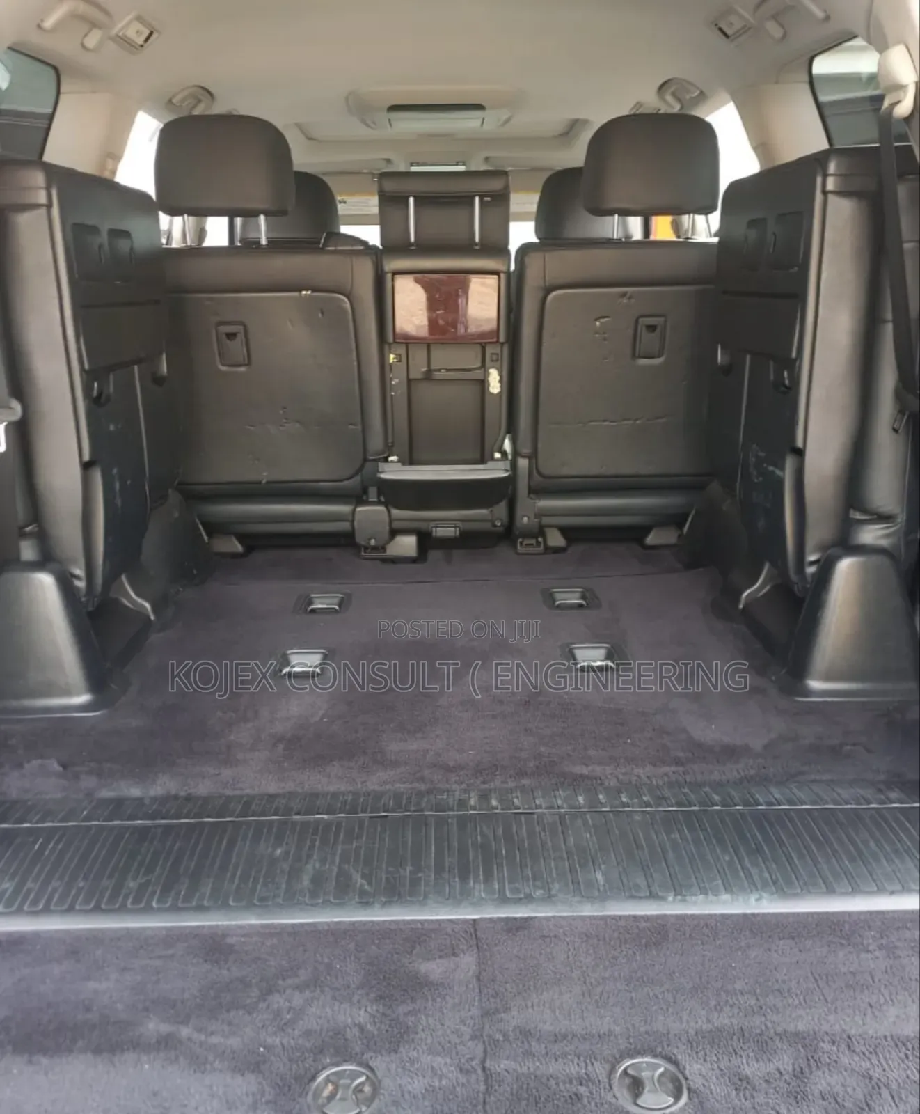 Lexus LX 570 2011 Black