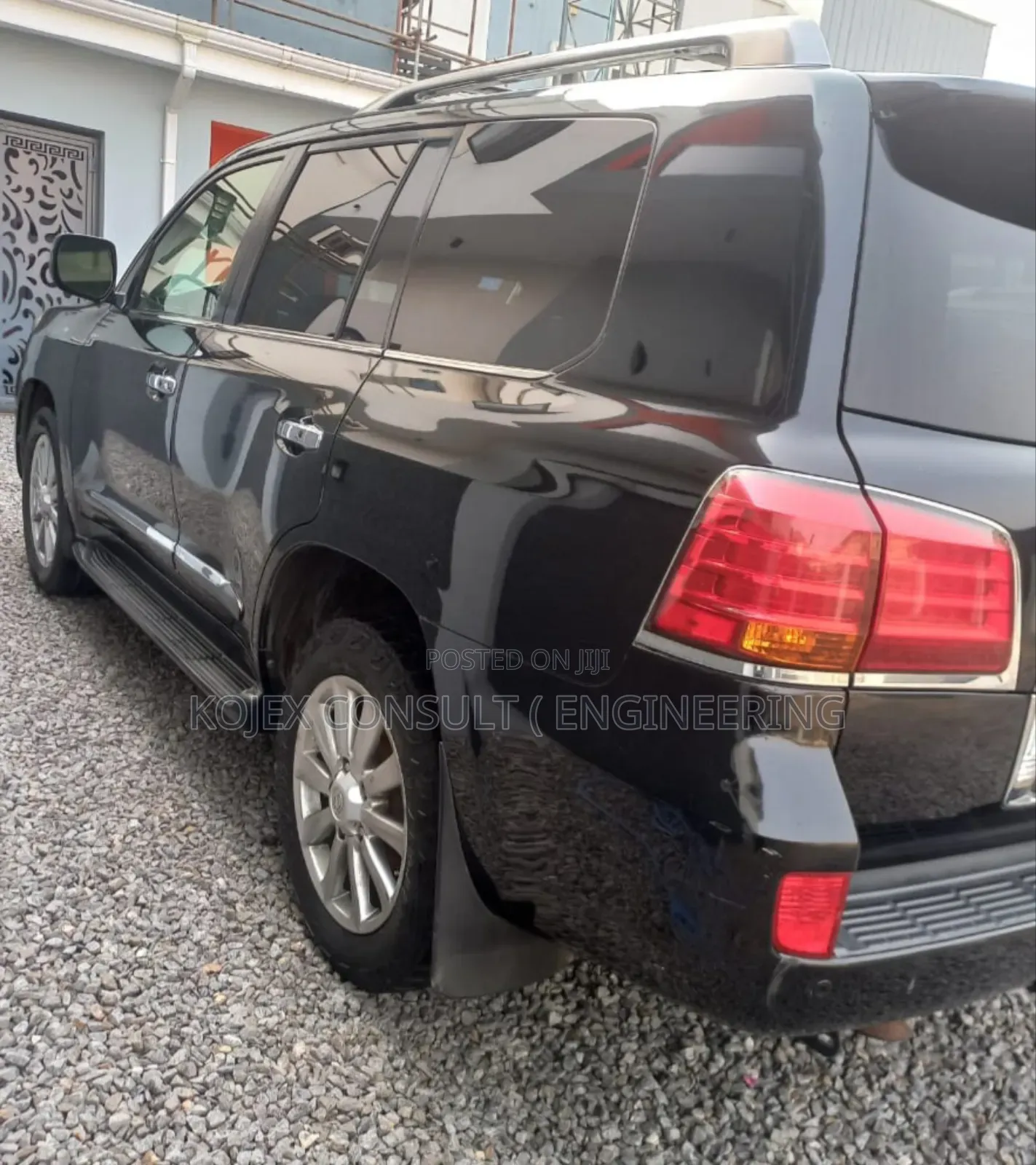 Lexus LX 570 2011 Black