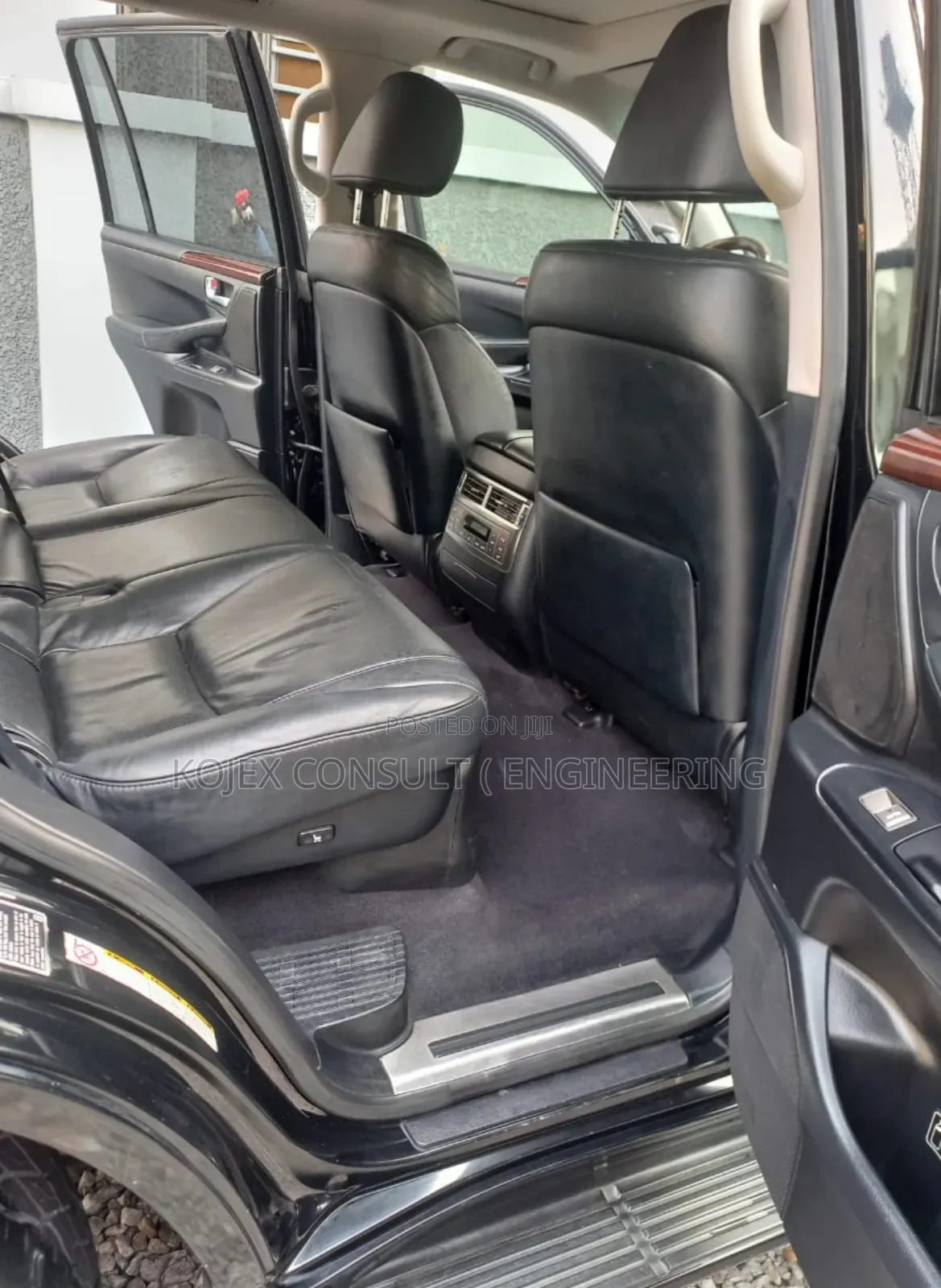 Lexus LX 570 2011 Black