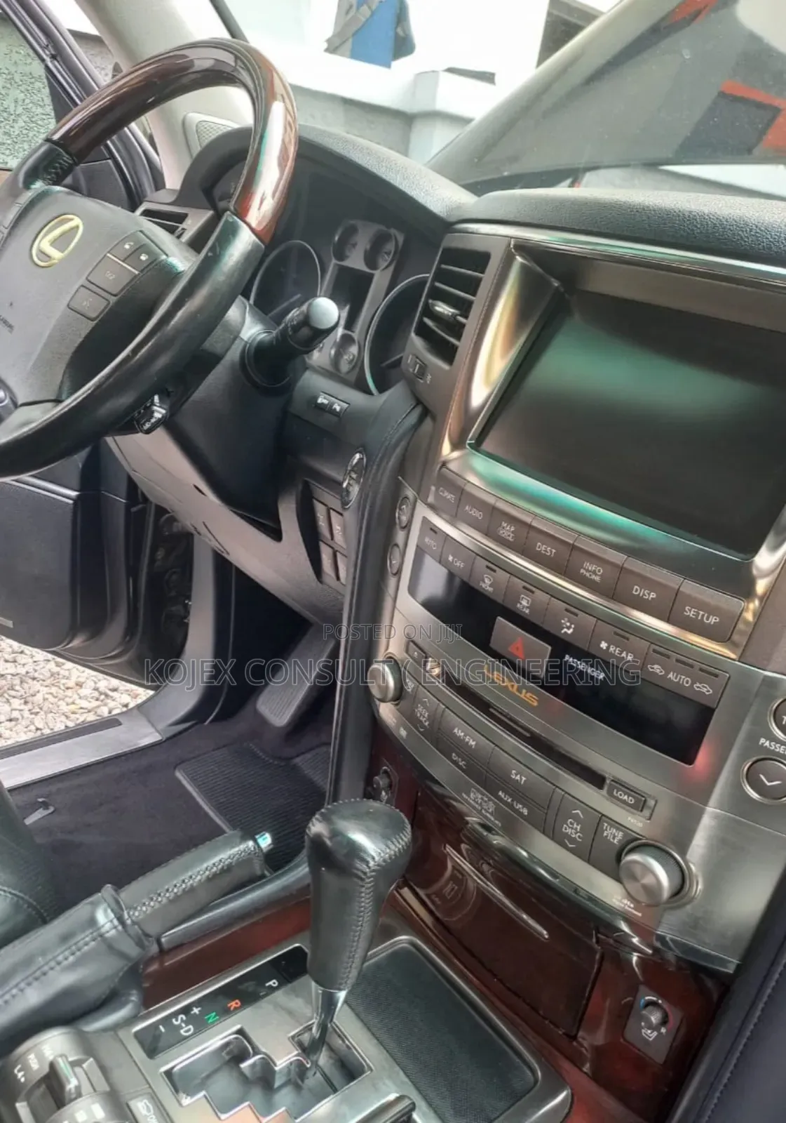 Lexus LX 570 2011 Black