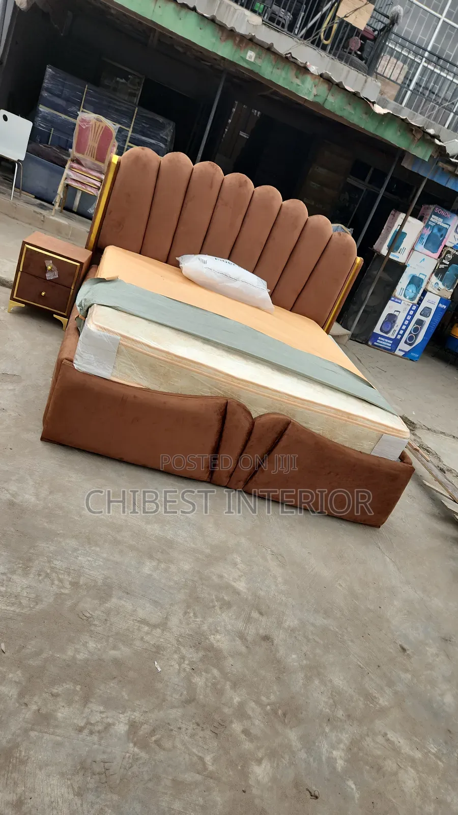 6by6 Bed Frame With a Side Drawer