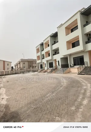 4bdrm Townhouse / Terrace in Guzape District for rent