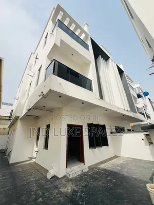 Bedroom Fully Detached Duplex With 2 Bq