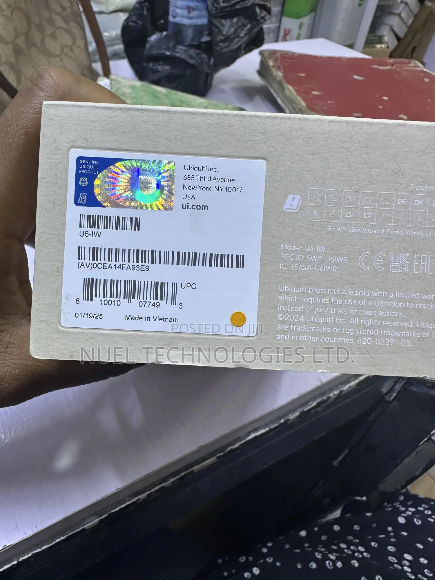 Ubiquity U6 in Wall Access Point