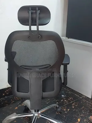 Adjustable Armrest Swivel Chair