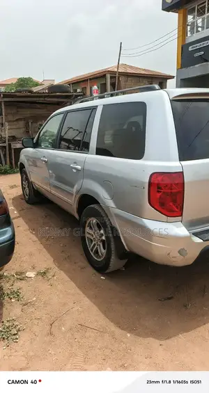 Honda Pilot 2004 Silver