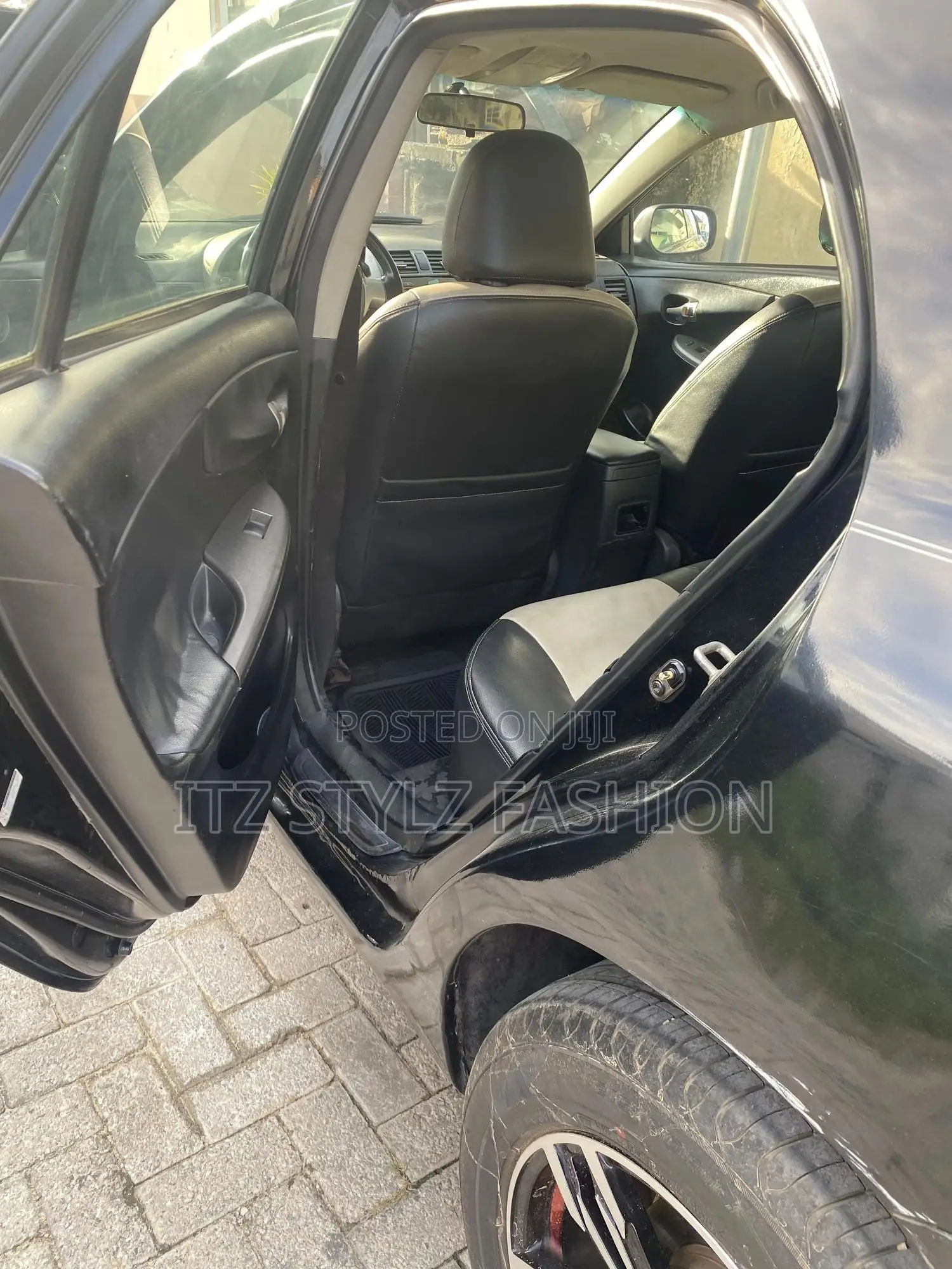 Toyota Corolla 2009 Black