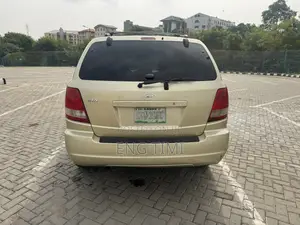 Kia Sorento 3.5 V6 Automatic 2008 Gold