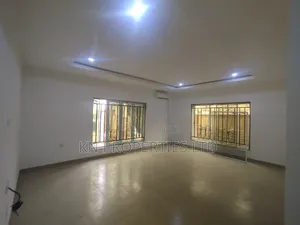 3bdrm Apartment in Utako for rent