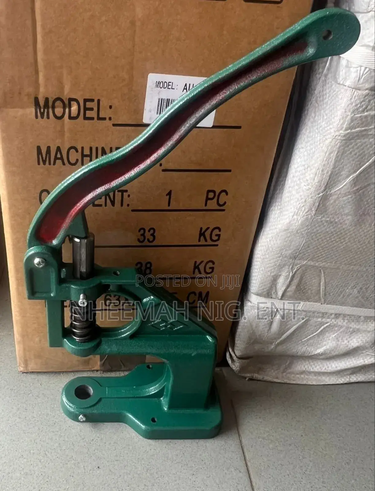 Eyelet Machine