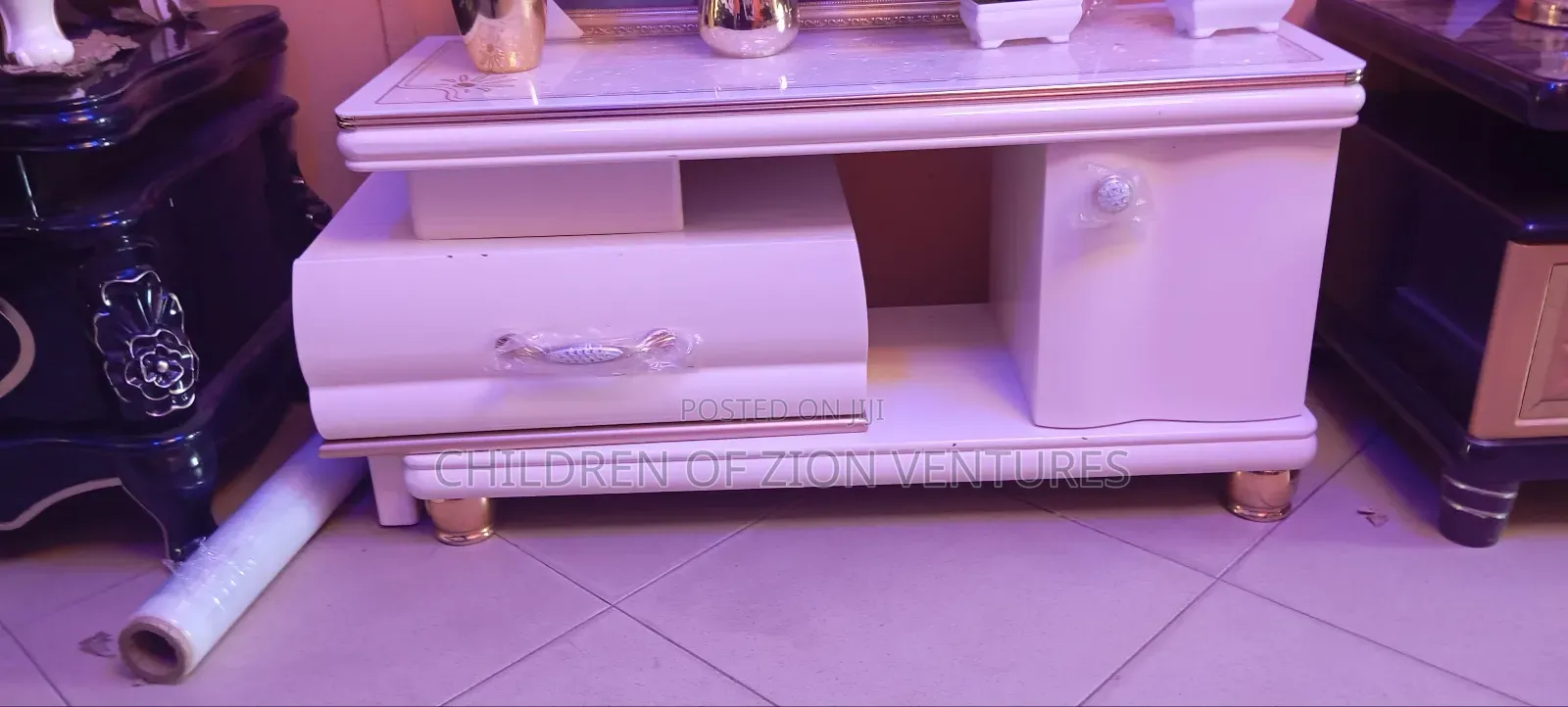 White Tv Stand