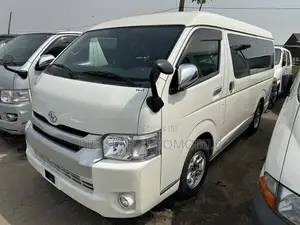 Toyota HiAce 2012 White