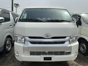 Toyota HiAce 2012 White