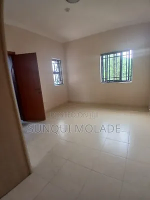 3bdrm Maisonette in Grace Court, Adekunle for rent