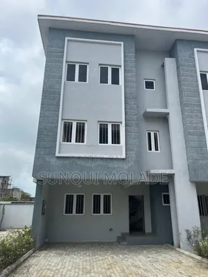 3bdrm Duplex in Lekki for rent