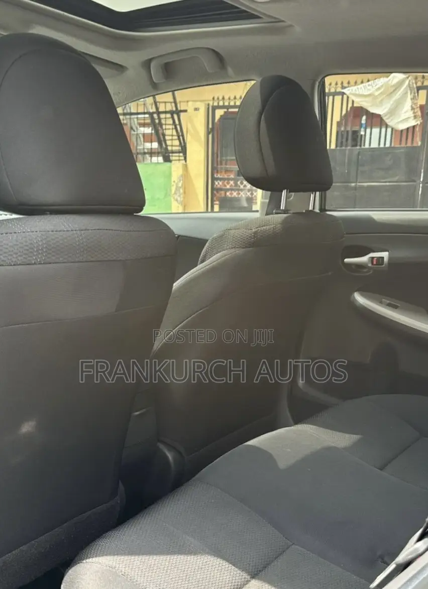 Toyota Corolla 2011 Black