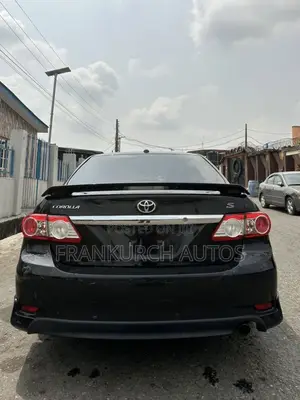 Toyota Corolla 2011 Black