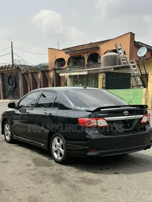Toyota Corolla 2011 Black