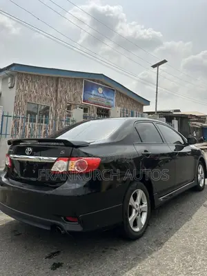 Toyota Corolla 2011 Black