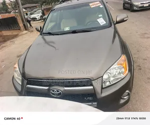 Toyota RAV4 3.5 Limited 2011 Brown
