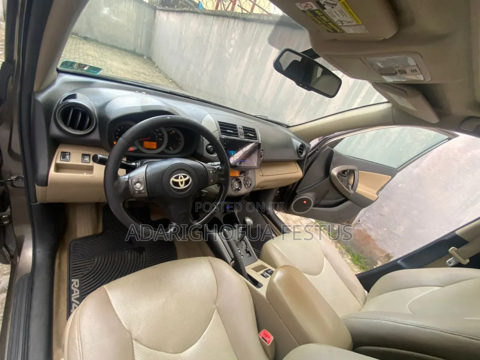 Toyota RAV4 2013 Brown