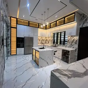 Luxury Kitchen Cabinet Design