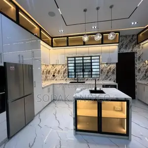 Luxury Kitchen Cabinet Design