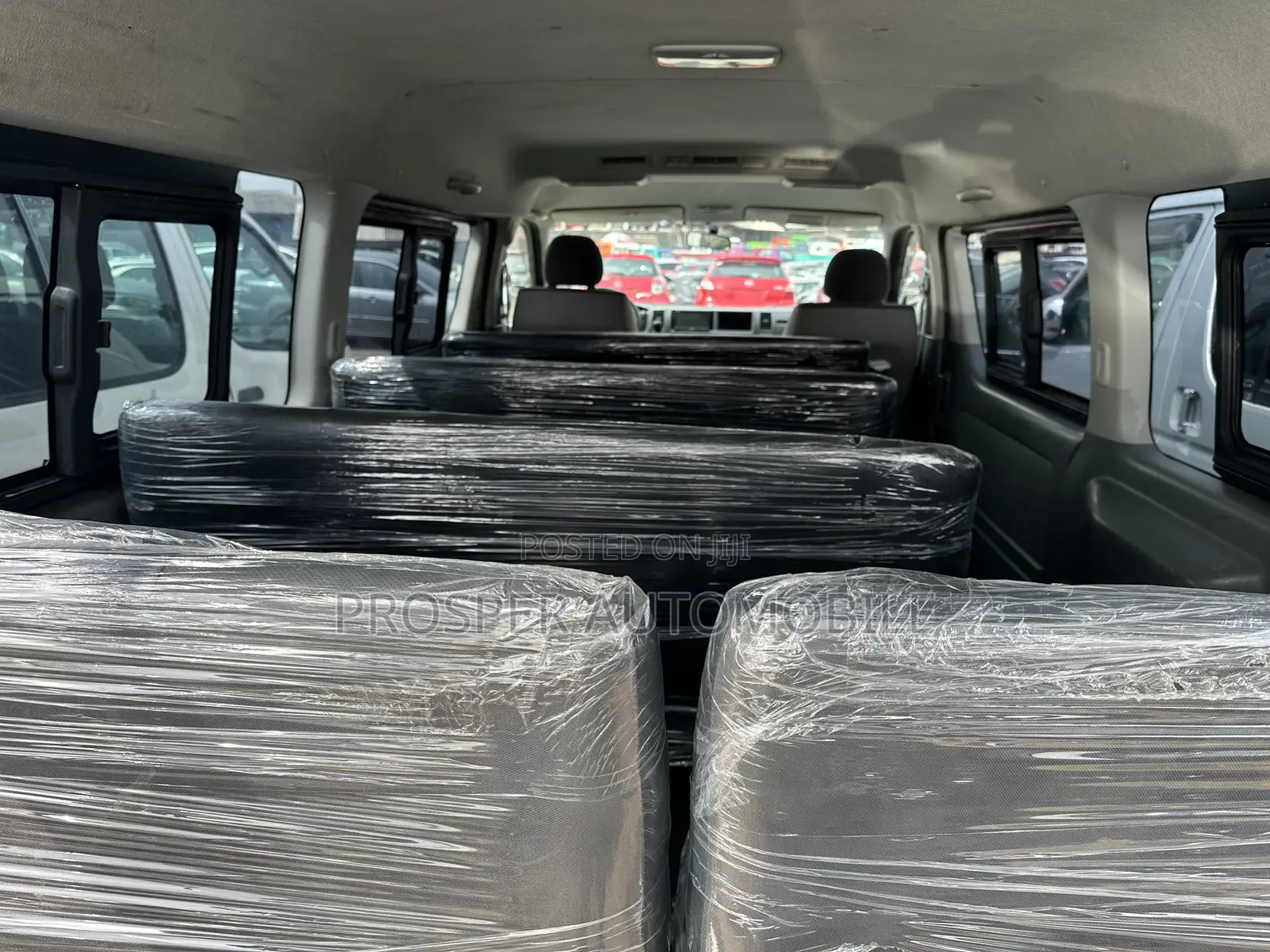 Toyota HiAce 2012 White