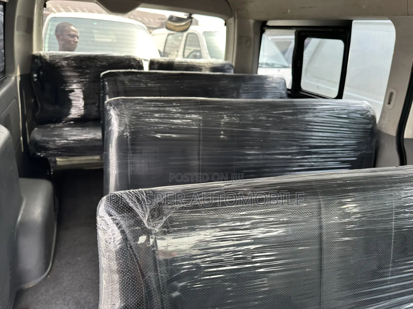 Toyota HiAce 2012 White